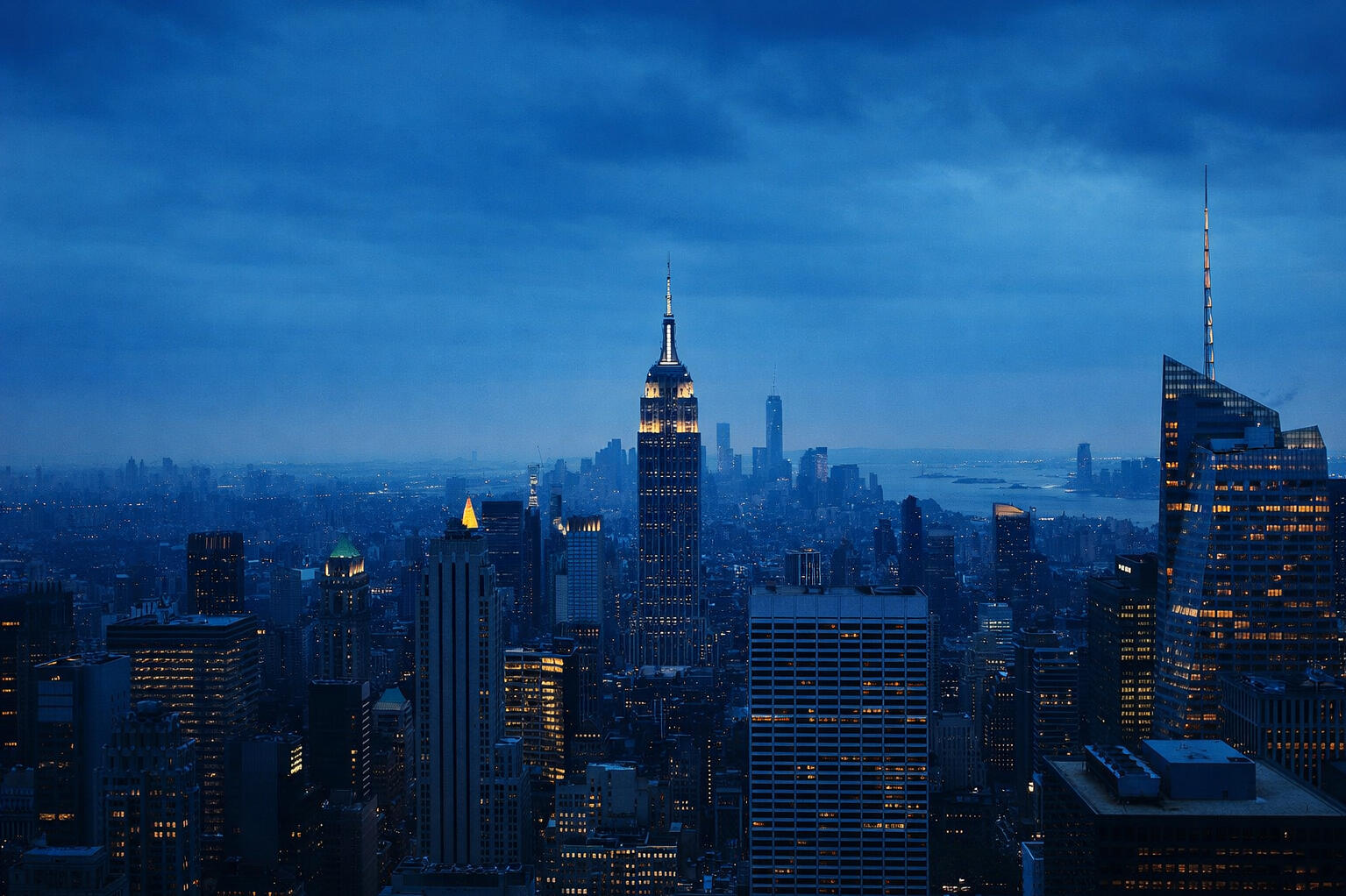 NYC SKYLINE BLUE TONES
